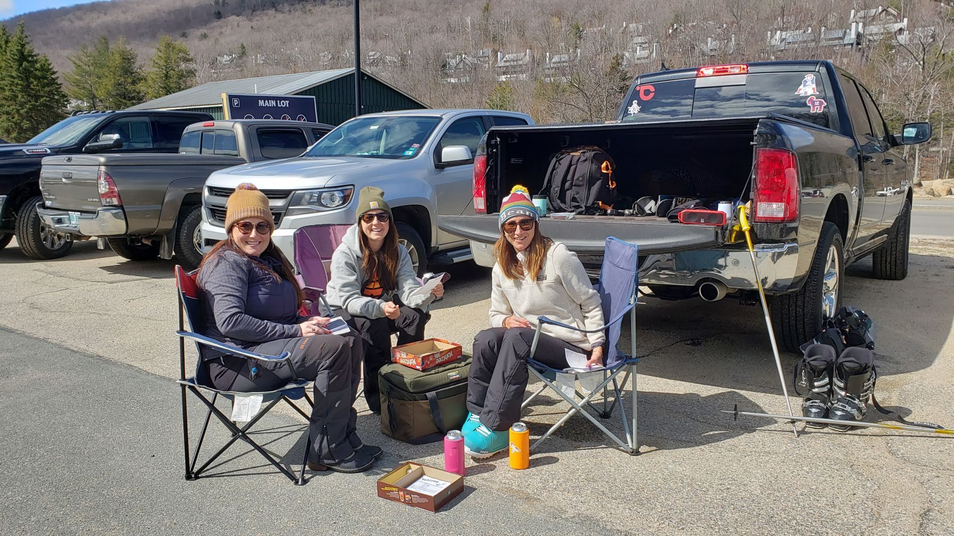 Parking lot hang